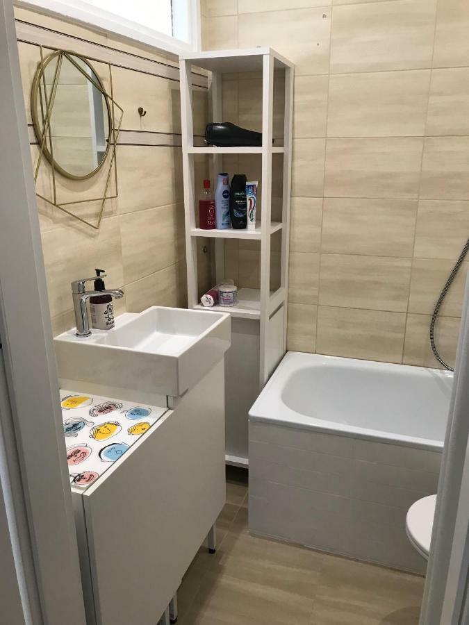 Apartament New Life Next To Metro Station *